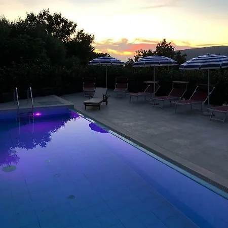 Nonna Valentina Oda ve Kahvaltı 4*