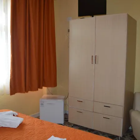 Nonna Valentina Nocleg ze śniadaniem 4*